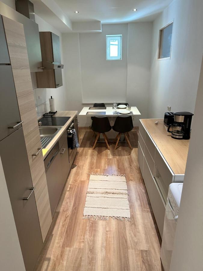 Cozy 8-Person Home In Vienna Located At Haberlgasse 82 N1 Buitenkant foto