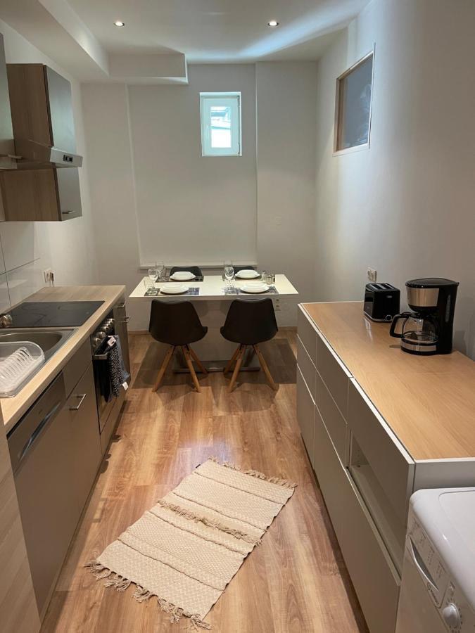 Cozy 8-Person Home In Vienna Located At Haberlgasse 82 N1 Buitenkant foto